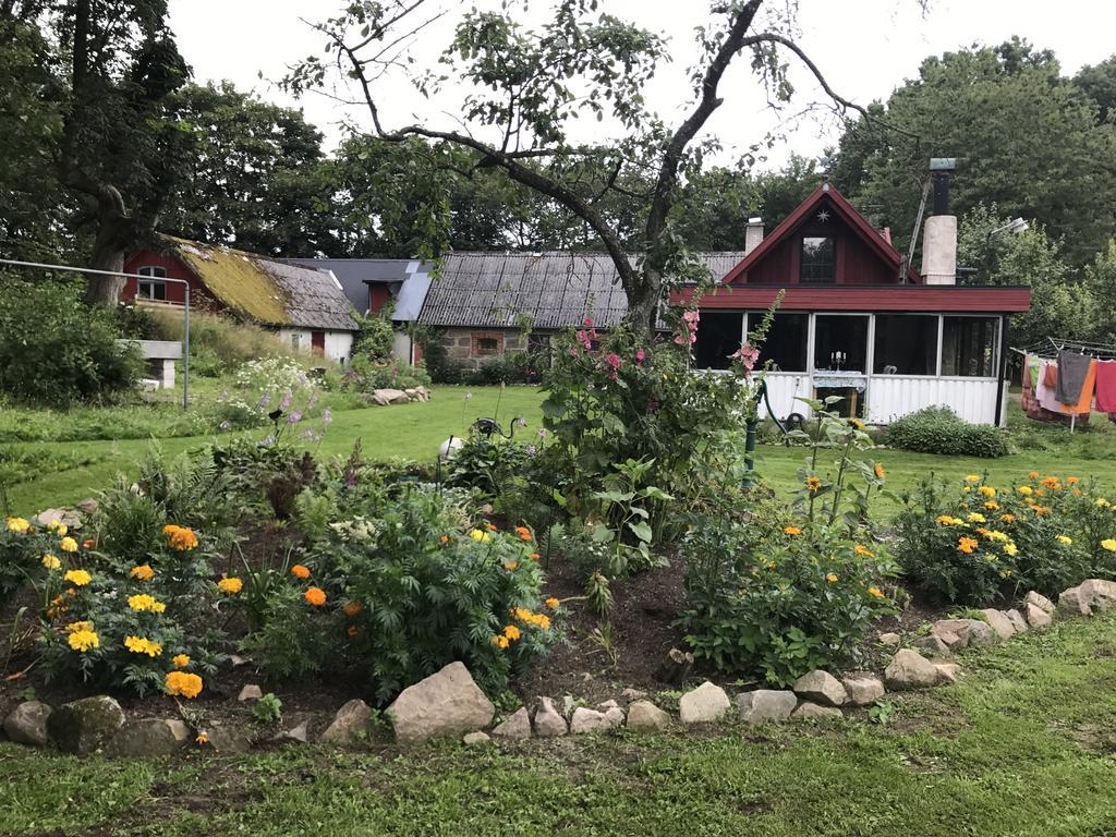 Farm Stay Happy Dogs Ranch Veberöd Extérieur photo