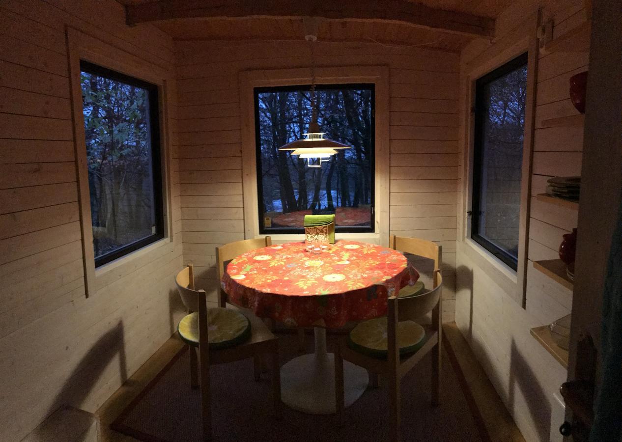 Farm Stay Happy Dogs Ranch Veberöd Extérieur photo